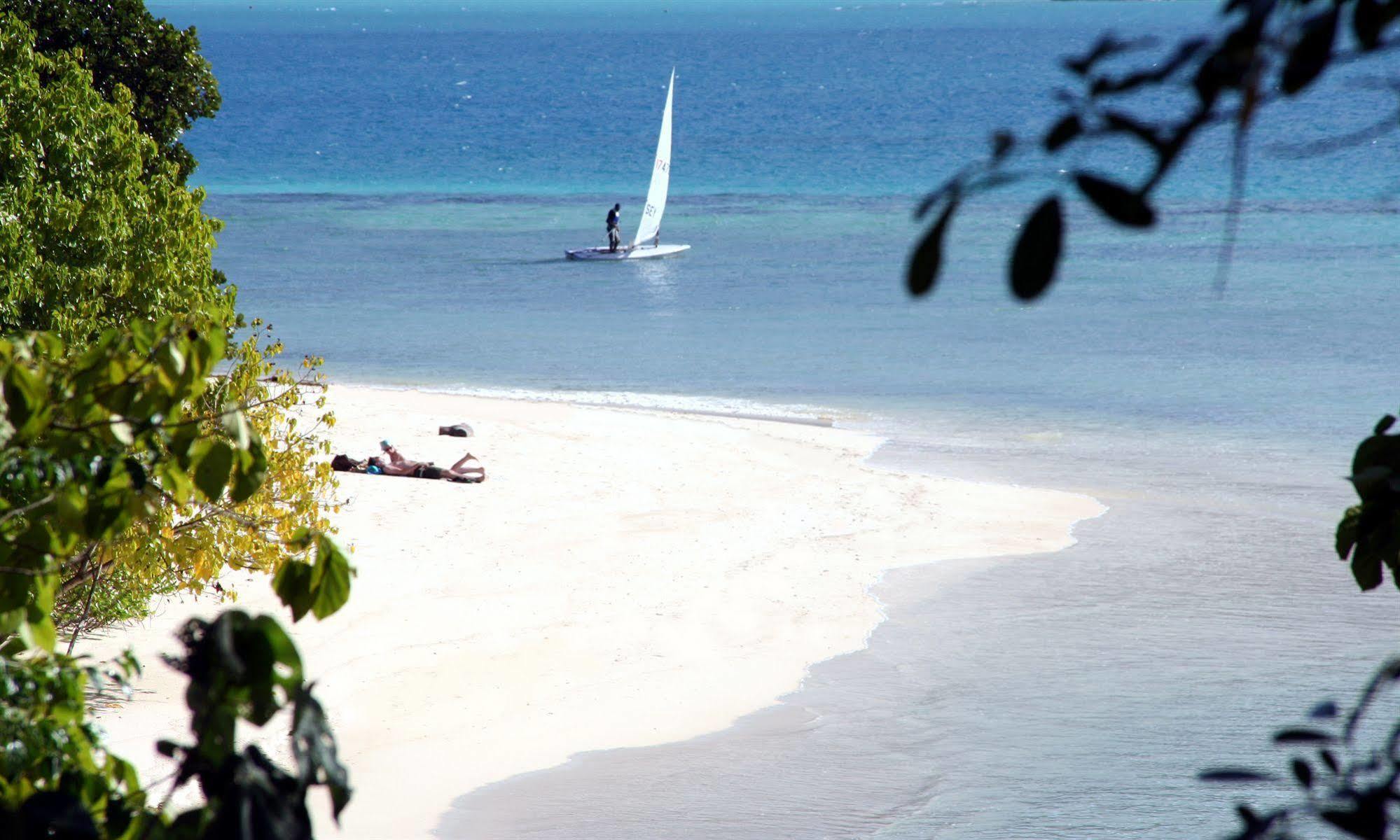 منتجع كيرف آيلاند Round Island المظهر الخارجي الصورة